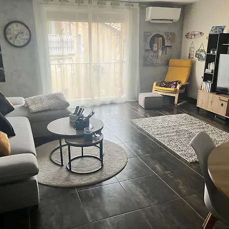 T2 Moderne Et Atypique * Mireval